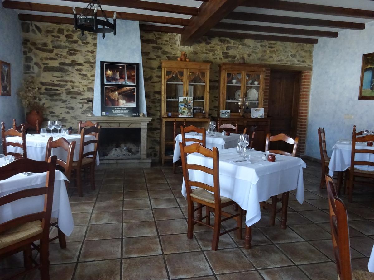 Hotel Mesa Del Conde San Felices de los Gallegos Exterior foto
